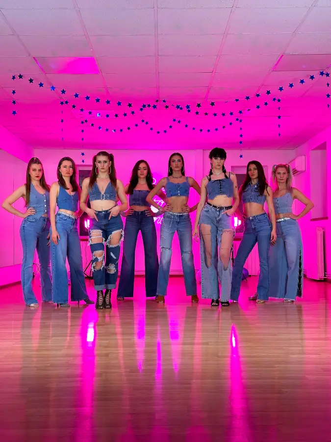 Bachata Coregrafie Denim Diamond Divas Lady Style Clasa de coregrafie curs dans eleganta feminitate